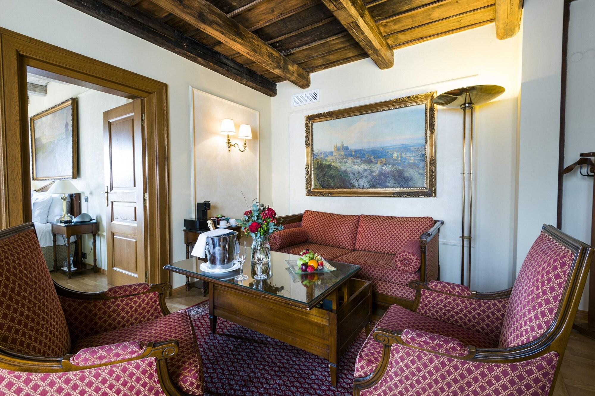 Hotel Golden Well Praga Zewnętrze zdjęcie