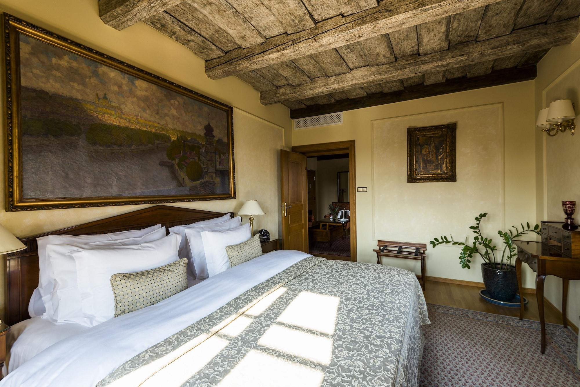 Hotel Golden Well Praga Zewnętrze zdjęcie