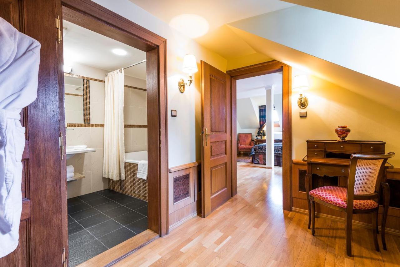 Hotel Golden Well Praga Zewnętrze zdjęcie