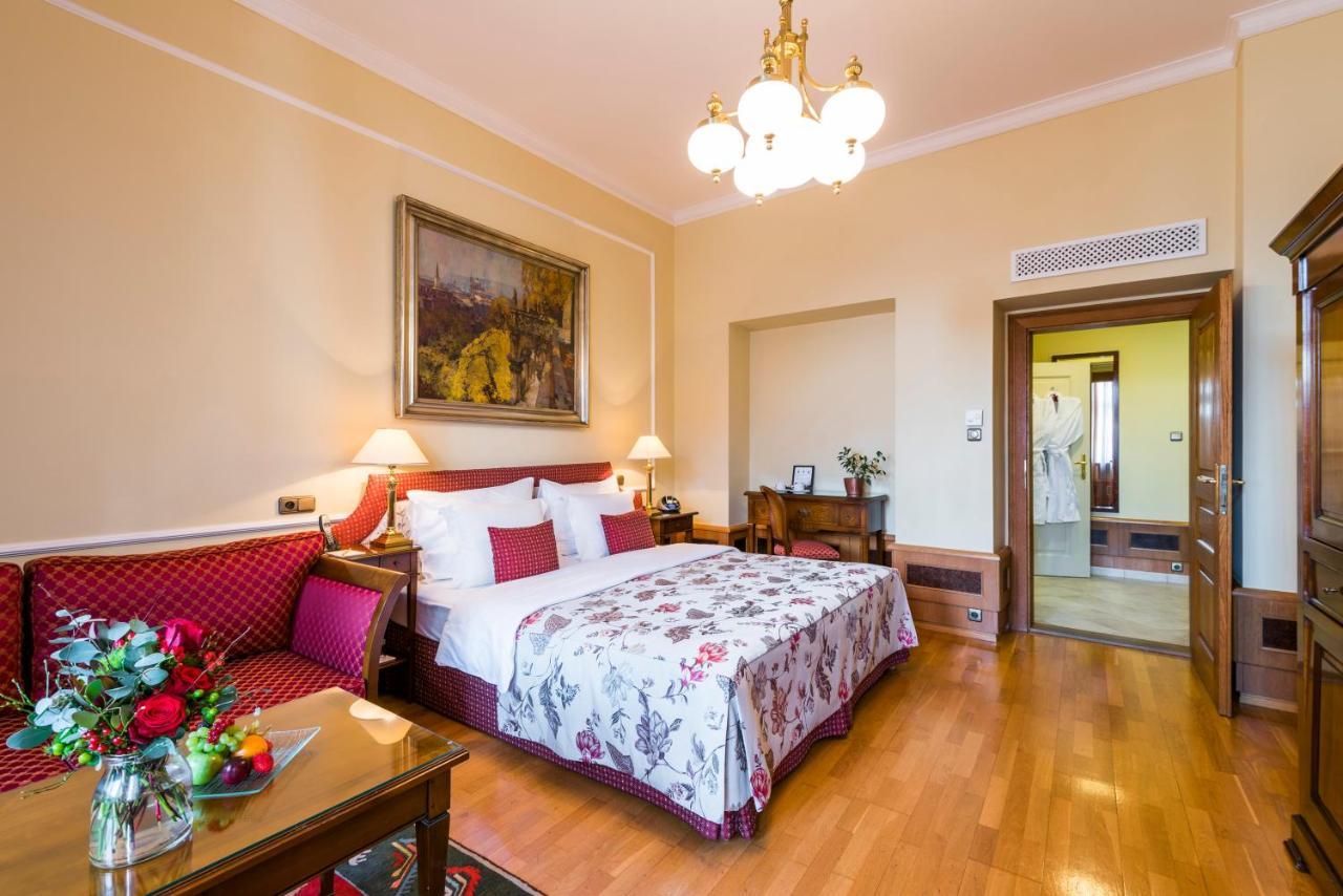 Hotel Golden Well Praga Zewnętrze zdjęcie